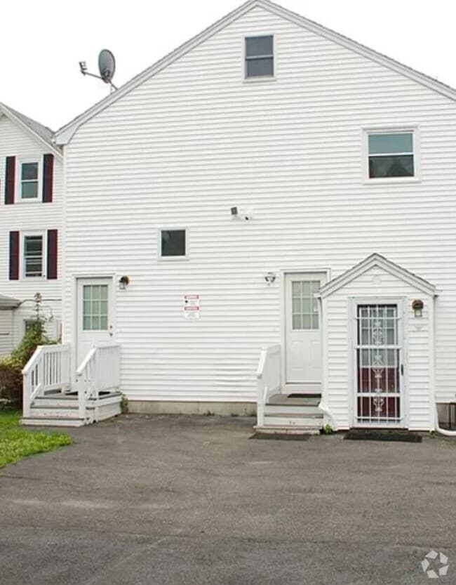 Building Photo - 61 Tracey St