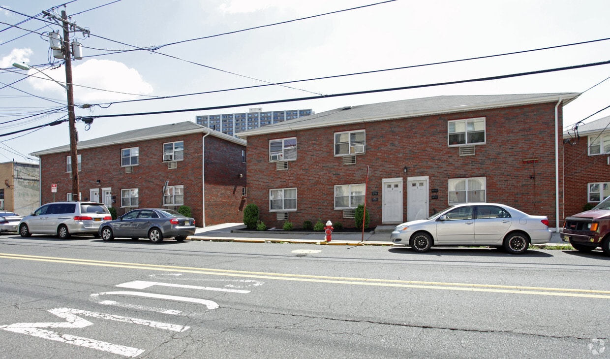 Foto del edificio - 220 Palisade Ave