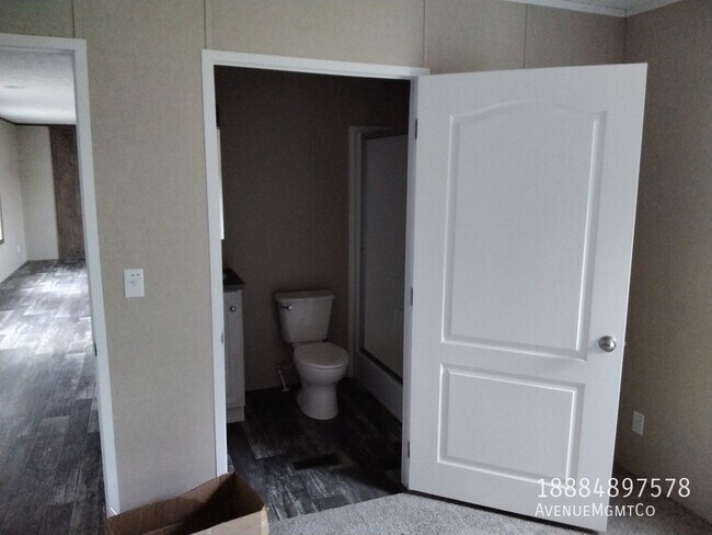 Foto del edificio - 312 Old Tavern Ln