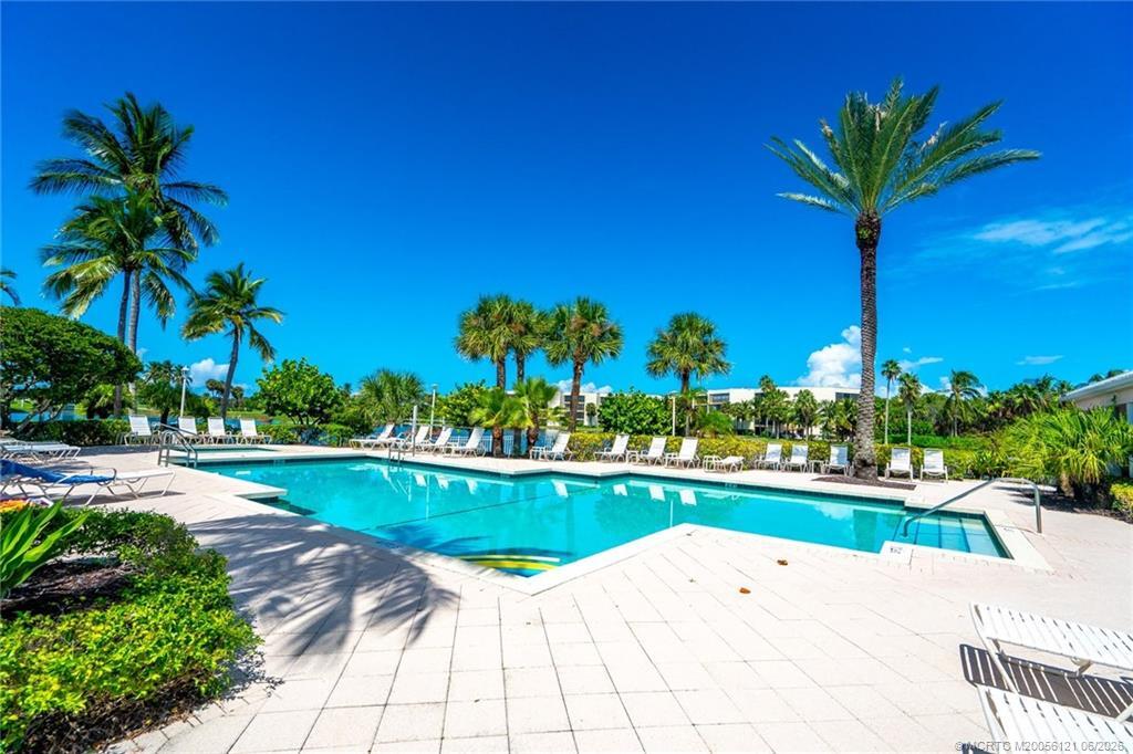 Foto del edificio - 5750 NE Island Cove Way