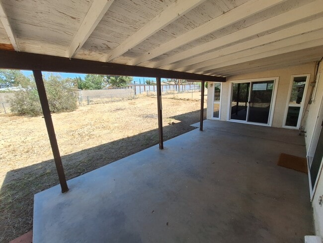 Building Photo - 7601 Shawnee Trl