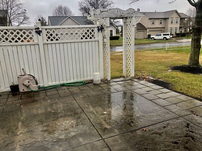 Building Photo - Beautiful 3 Bedroom, 2 Bath Ranch Home in ...