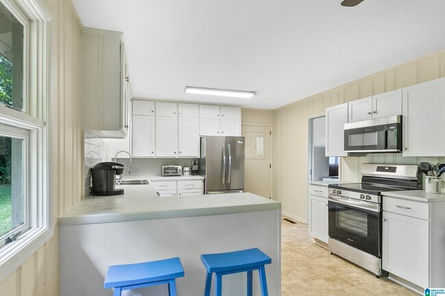 Building Photo - 9 Rhonda Dr