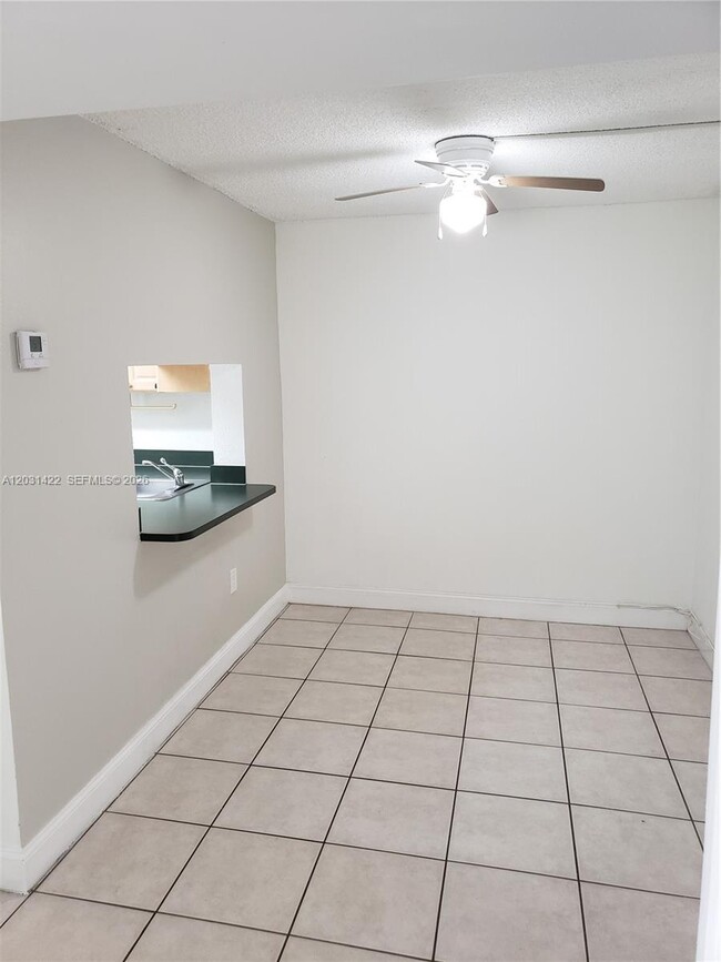 Foto del edificio - 9310 Fontainebleau Blvd