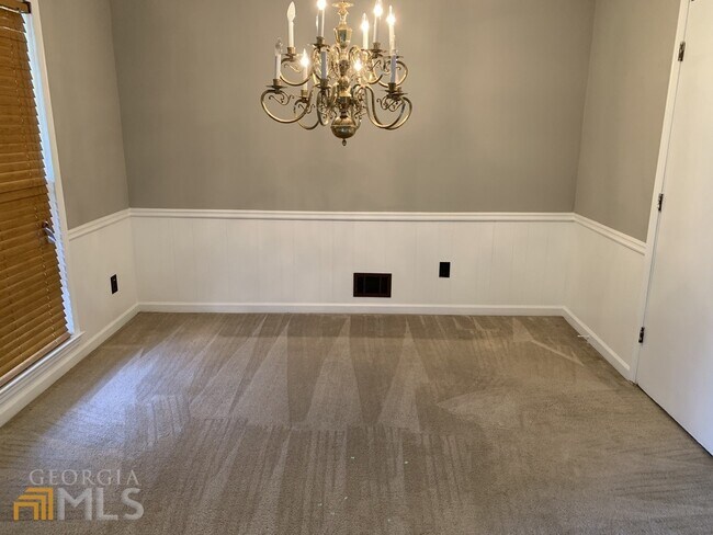 Building Photo - 2880 Bruckner Blvd SW