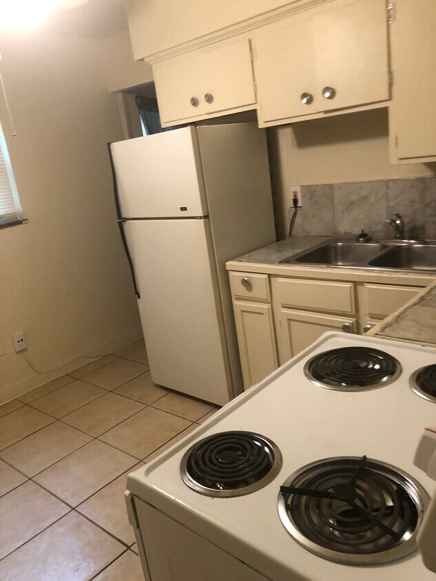 Primary Photo - 15421 Plymouth Pl