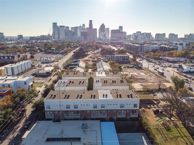 Building Photo - 1614 Tribeca Way