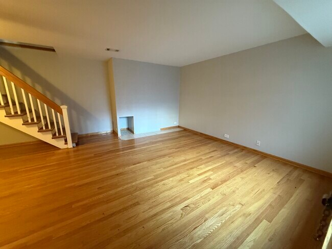 Foto del edificio - 744 W Gordon Terrace