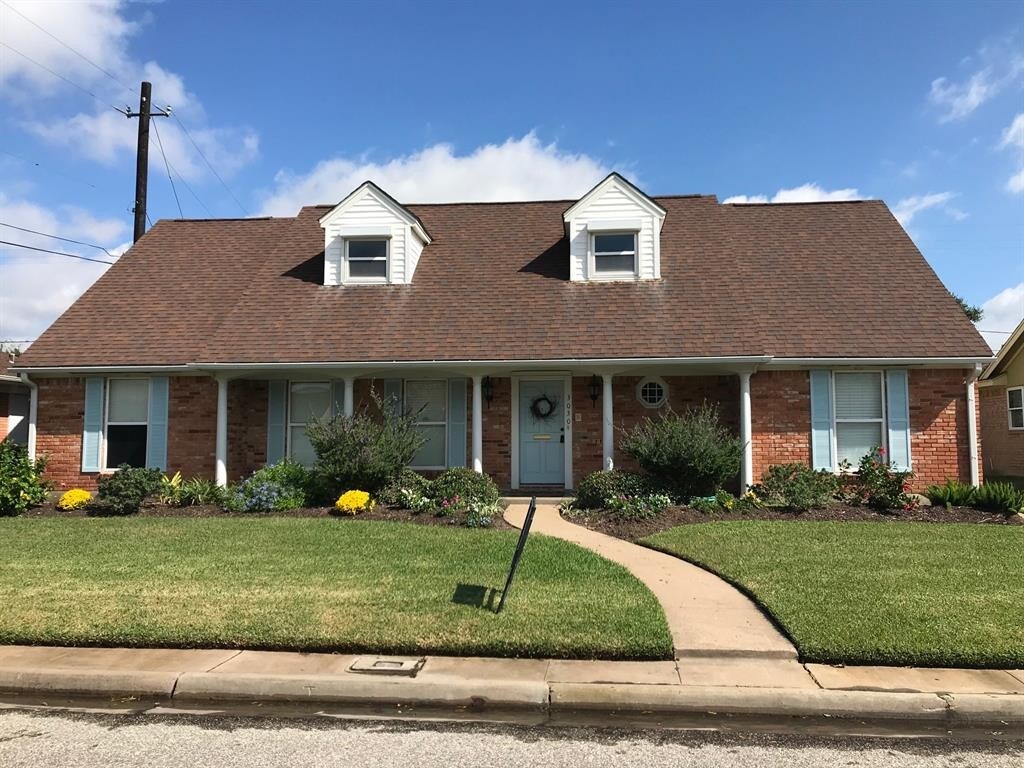 Primary Photo - 3030 Heron Dr