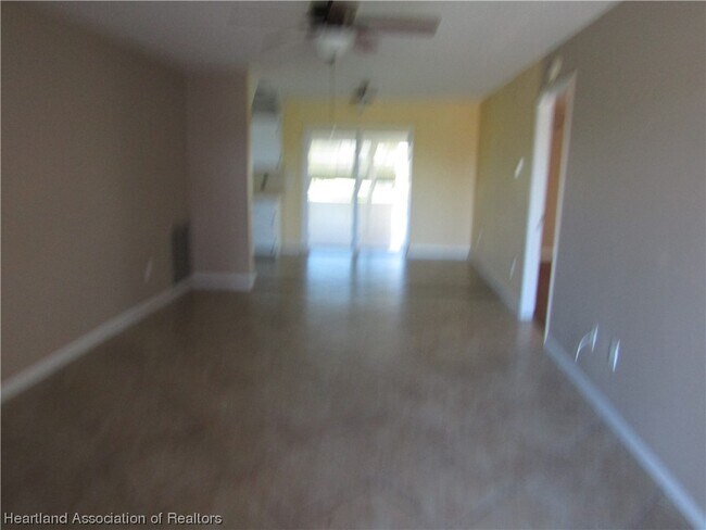 Building Photo - 1302 Schlosser Rd