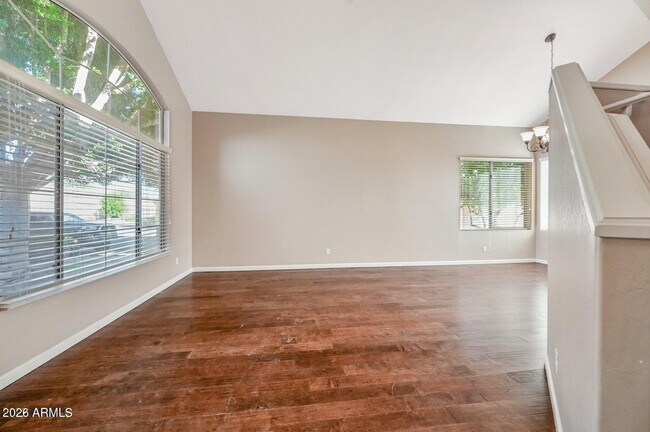 Foto del edificio - 6191 W Shannon St