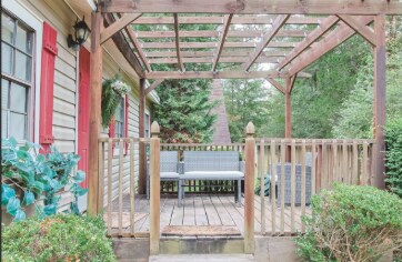 Foto del edificio - 116 Pannell Ave