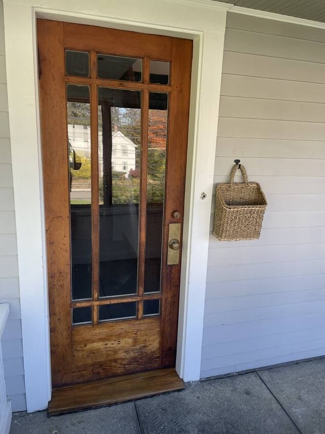 Primary Photo - 13 Middle St