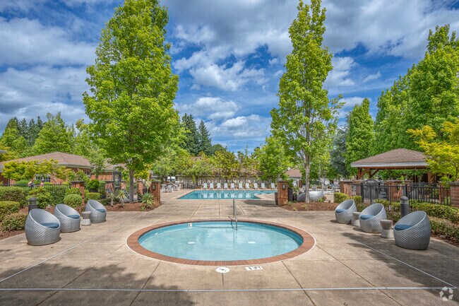Jacuzzi - Arya at Hedges Creek