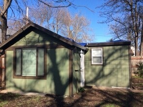 Building Photo - 1178 E 8th St