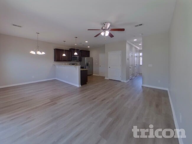 Building Photo - 356 Dawsons Park Dr