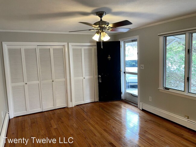 Building Photo - 2 br, 1 bath House - 223A Pond street