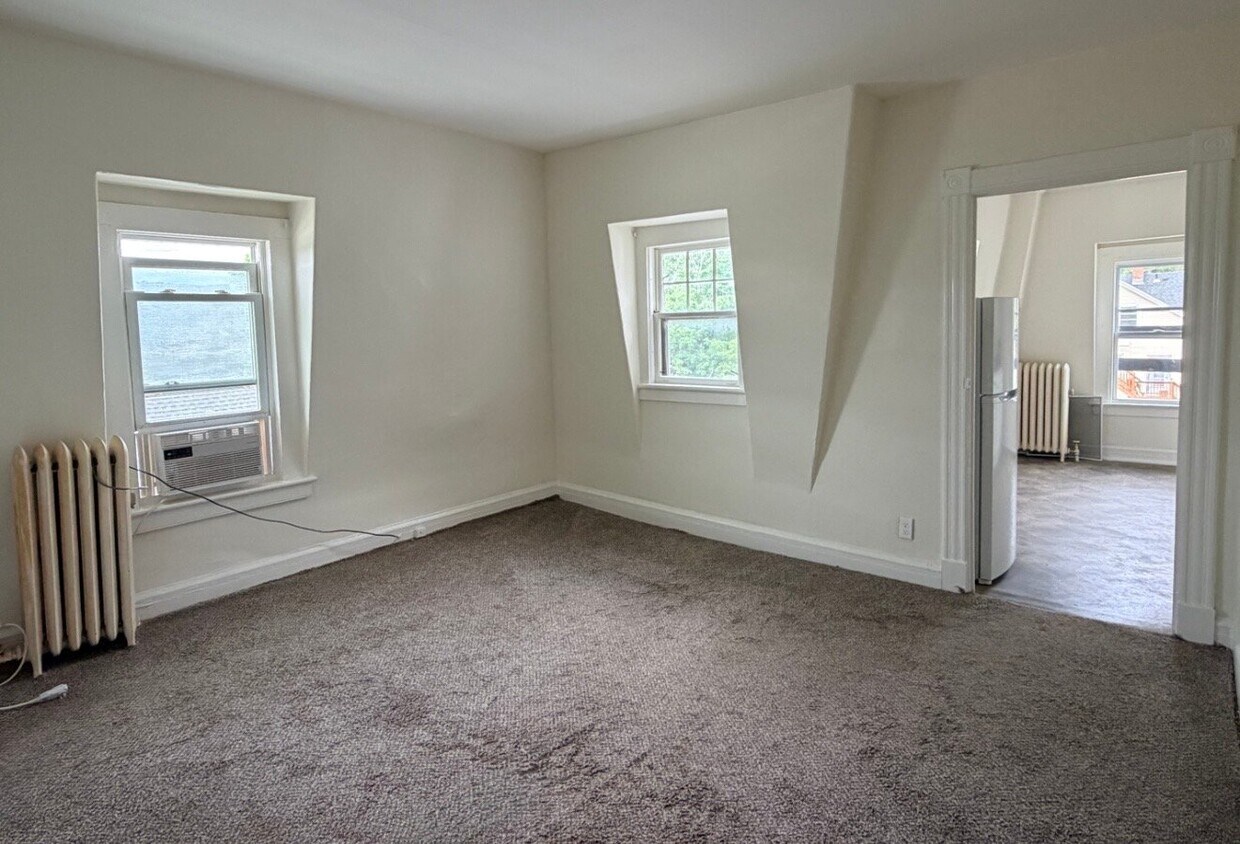 Building Photo - 46 Windham St