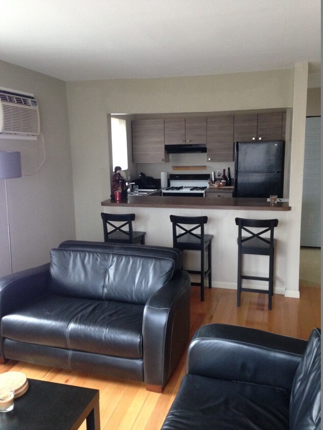 Foto principal - 829 Brown St