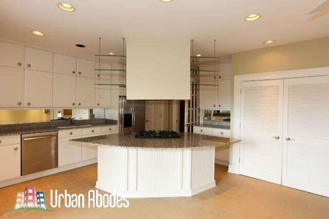 Foto del edificio - 3020 N Sheridan Rd