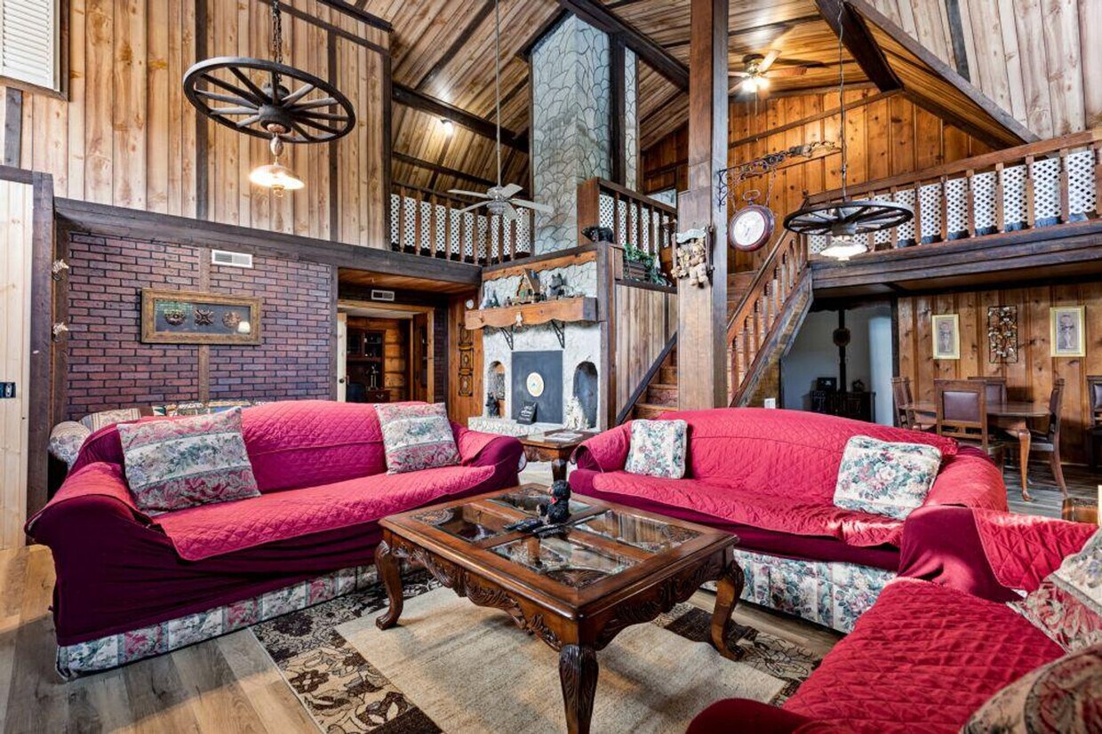 Foto principal - 1730 Walnut Hill Ln