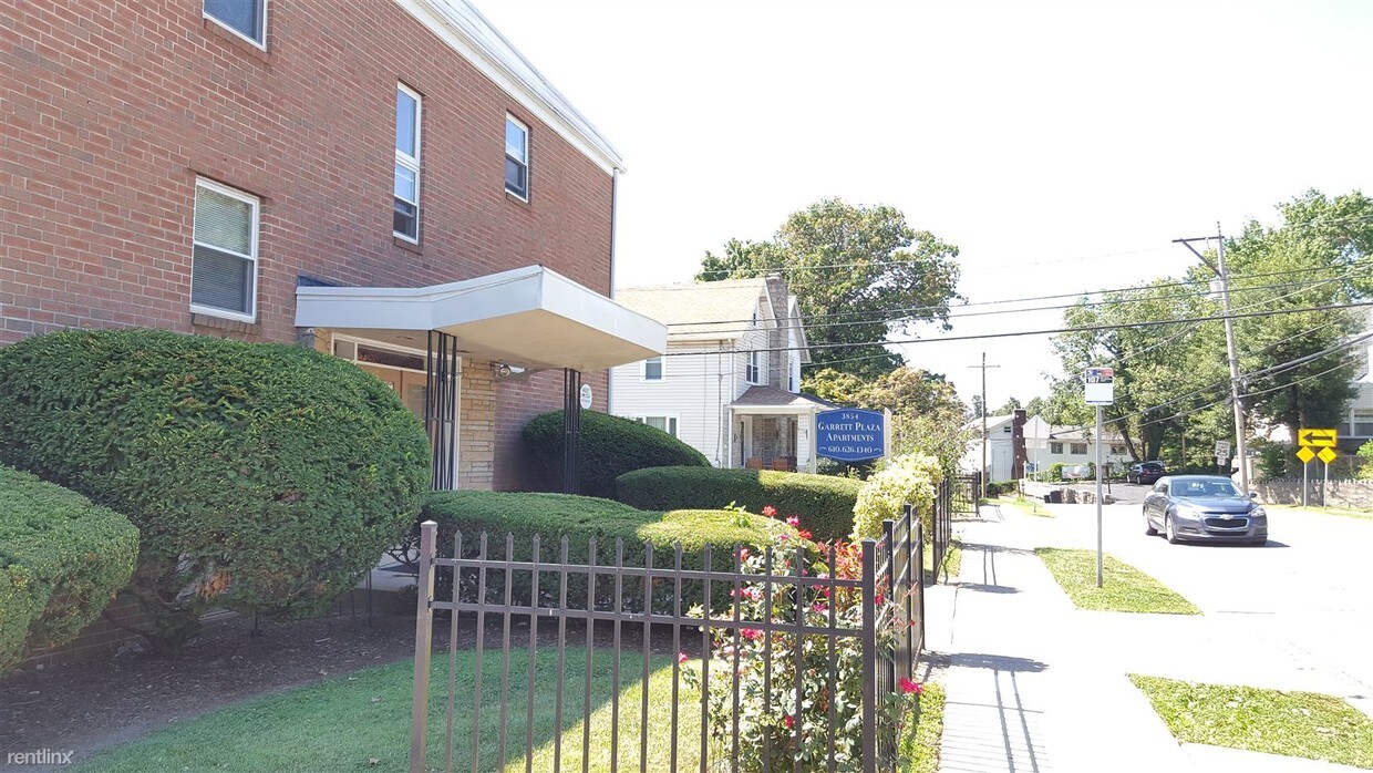 Primary Photo - 3854 Garrett Rd