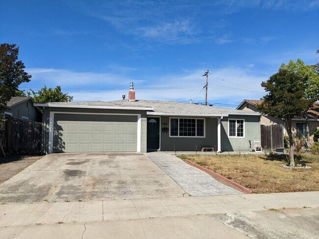 Building Photo - 3 br, 2 bath House - 2915 Manda Drive