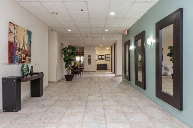 Foto del edificio - 900 NE 195th St