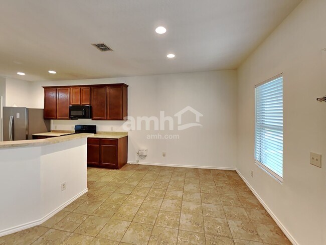 Building Photo - 431 Tequila Ranch