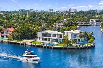 Building Photo - 503 Palm Dr