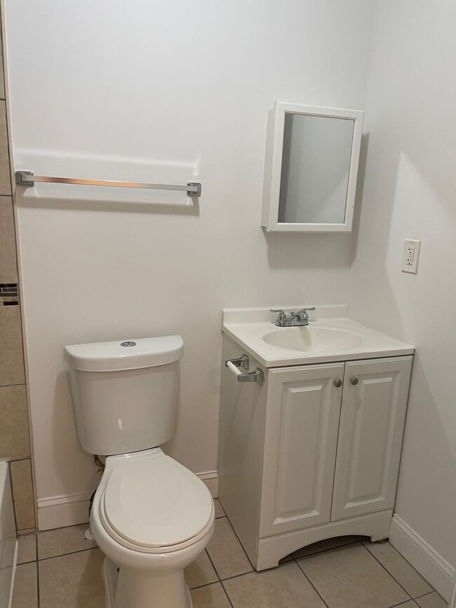 Building Photo - Beautiful Remodel - Baltimore