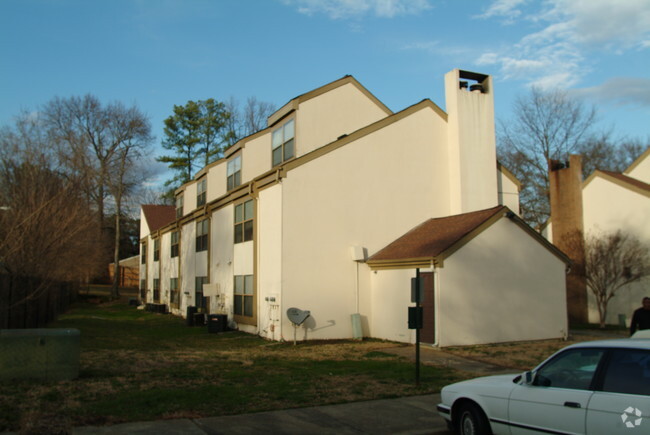 Foto del edificio - Westover Hills Townhomes