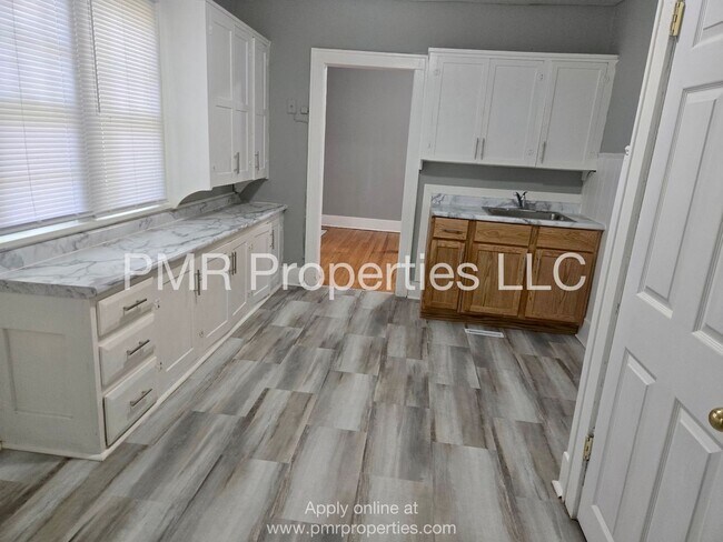 Foto del edificio - 501 Damon St