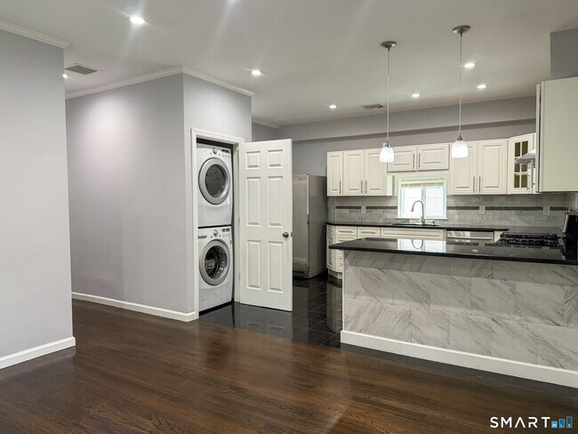 Foto del edificio - 4 Newfield St
