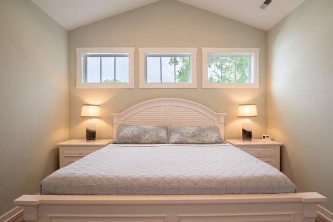 Building Photo - GORGEOUS OFF-SEASON RENTAL