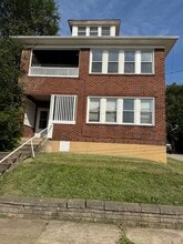 Front of Building - 1413 Beech St Front of Building - 1413 Beech St