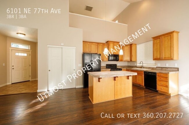 Building Photo - Corner Lot, 3BD With Open Floor Plan Near ...