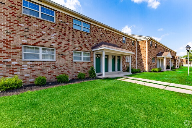 Building Photo - Emerald Ridge
