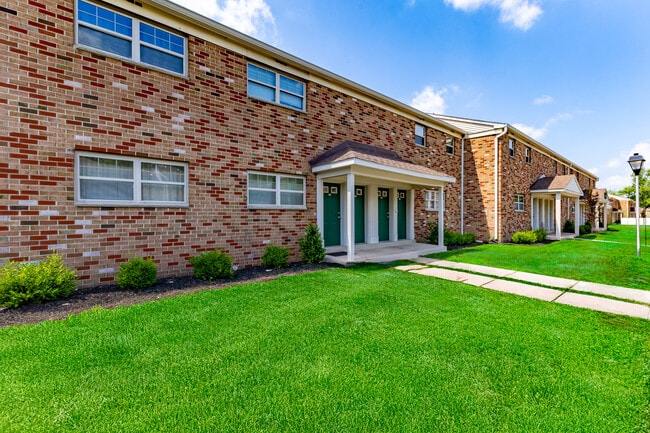 Building Photo - Emerald Ridge