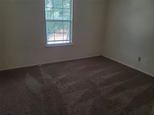 Building Photo - 8405 Luzerne Dr