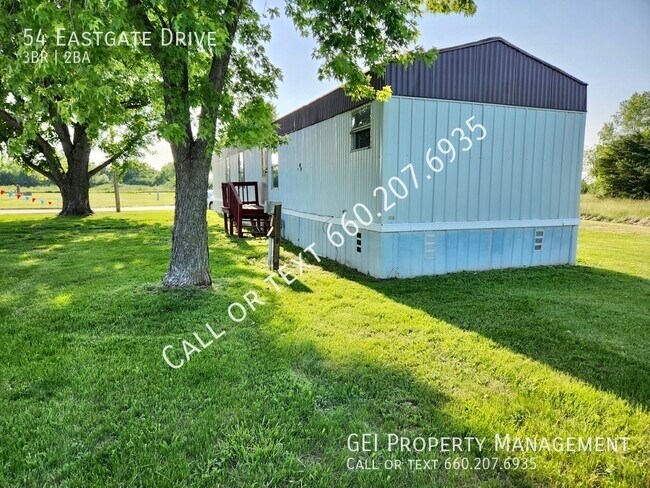 Building Photo - Newly Remodeled Home -Must See!