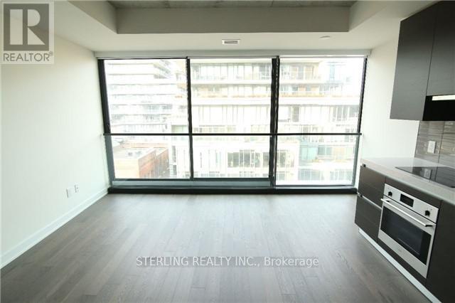 Photo du bâtiment - 625-629-629 King St W