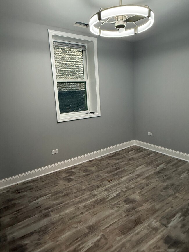 Foto del edificio - 2536 W Cortez St