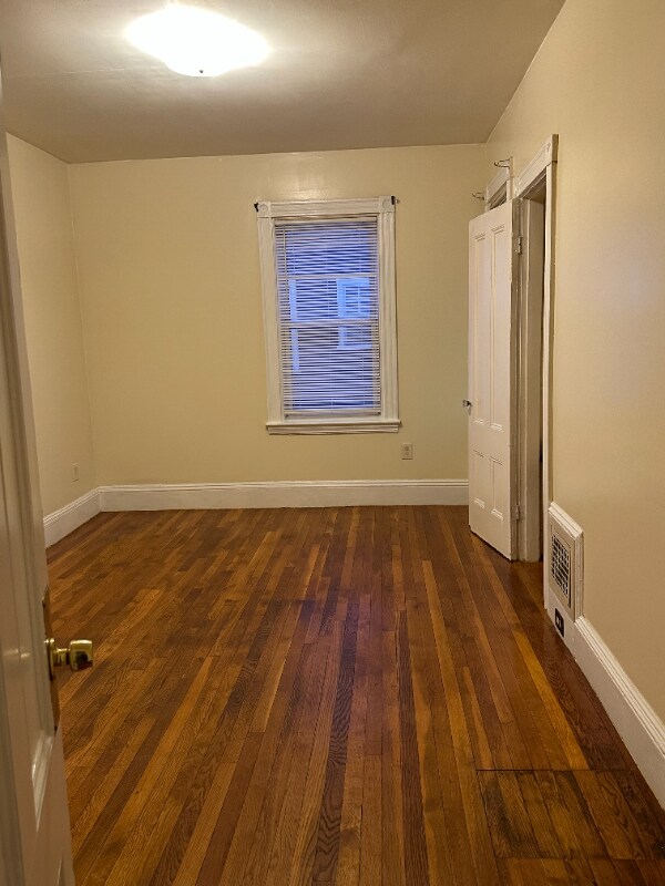 Foto del edificio - 19 Rockwell St