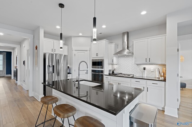 Building Photo - 12690 Tallulah Dr