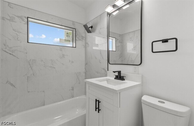 Foto del edificio - 2360 Ednor St