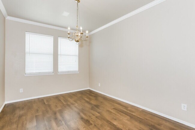 Foto del edificio - 2713 Meadowview Dr
