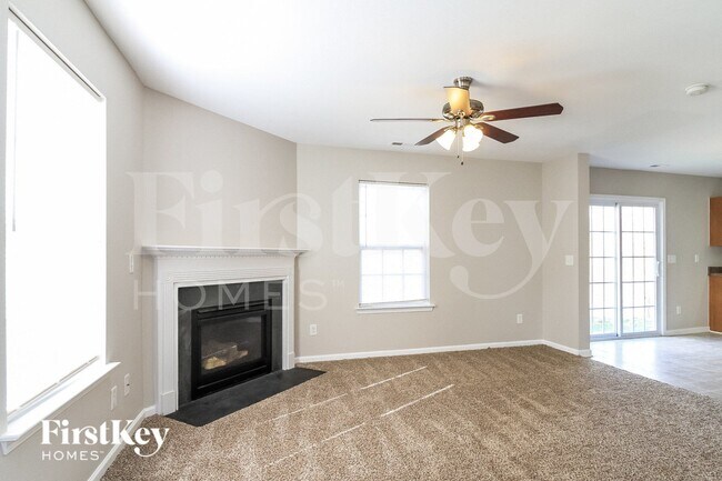 Foto del edificio - 165 Salem Trail Ct