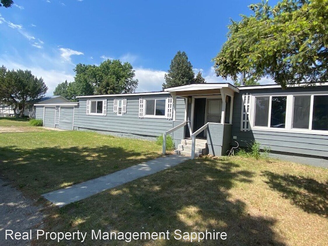 2 br, 2 bath House 385 Winkler Lane House Rental in Hamilton, MT