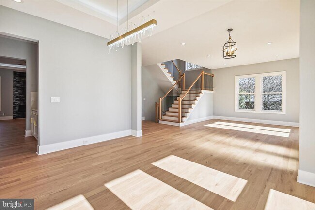 Foto del edificio - 6702 Hazel Ln